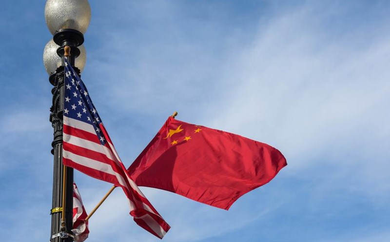 National flags of the United States and China. Photo: Xinhua