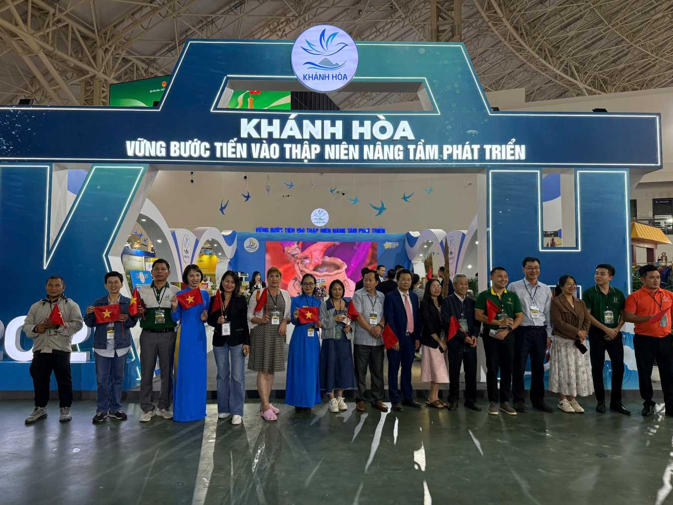 Cac doanh nghiep Khanh Hoa tham gia Hoi cho Mua Thu 2025. Anh: Khanh Hoa