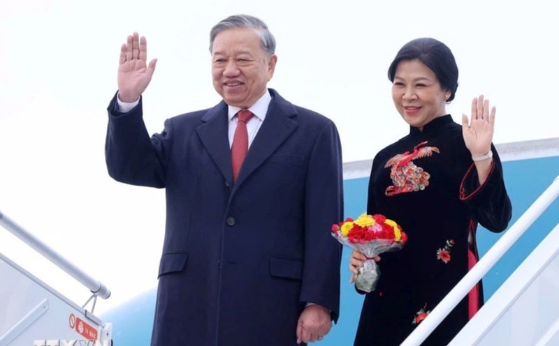 General Secretary To Lam and his wife left the capital Helsinki, successfully concluding their official visit to the Republic of Finland, on October 22, 2025. Photo: VNA