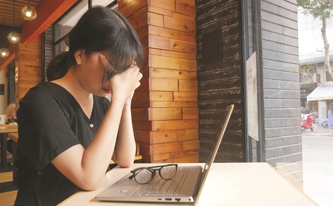 不健康なライフスタイルは、若者の関節炎を引き起こす可能性があります。写真: タイン・ゴック