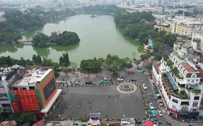 Hoan Kiem Lake, where the incident occurred. Photo: Song Huu