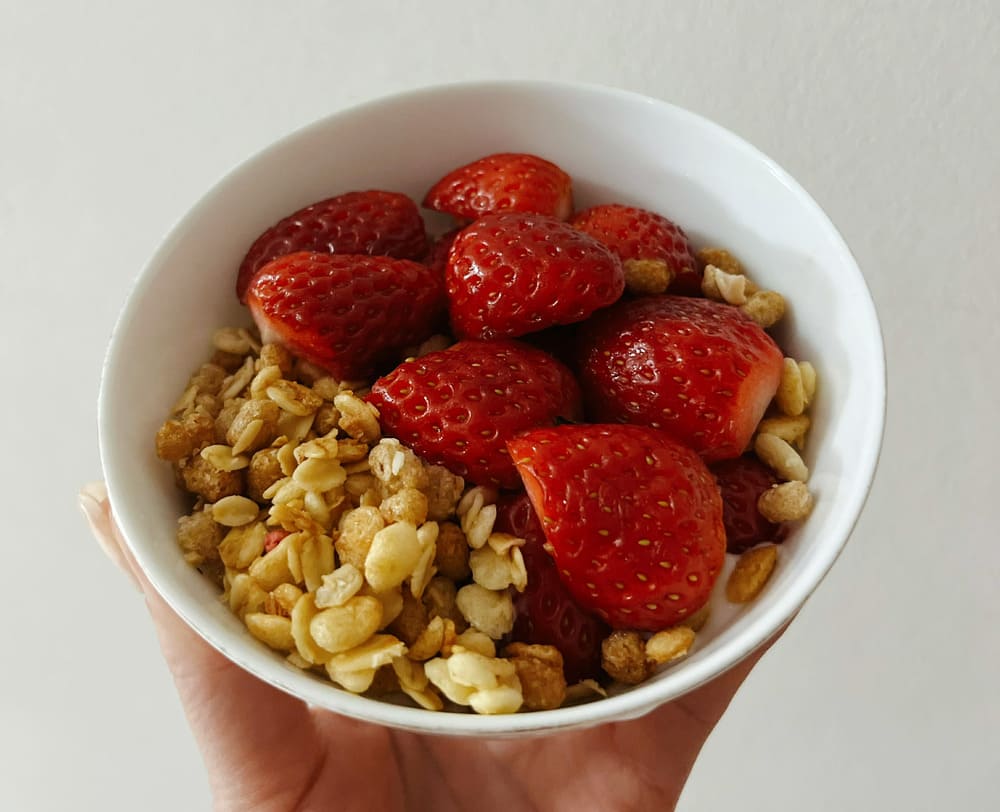 곡물과 과일로 아침 식사를 하면 건강에 많은 좋은 효과가 있습니다. 사진: Mai Chau