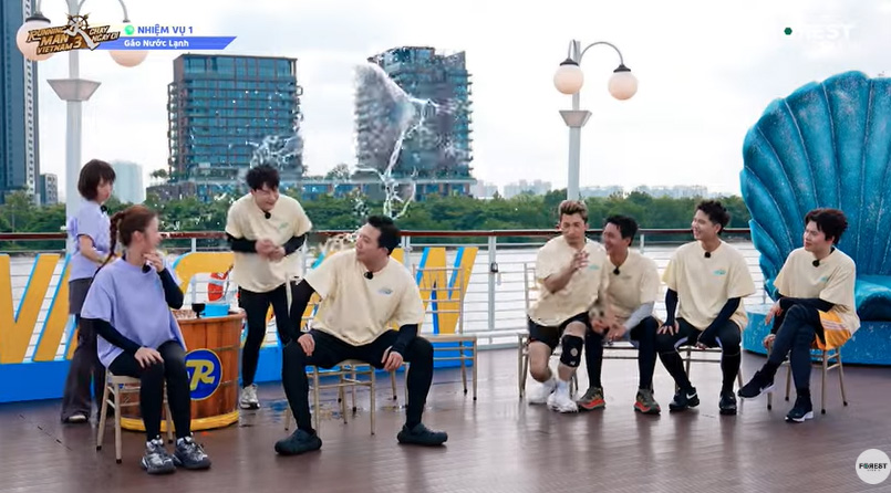Thu thach “Gao nuoc lanh” khien nguoi choi Running Man uot sung vi nhung cau tra loi sai. Anh cat tu video cua nha san xuat