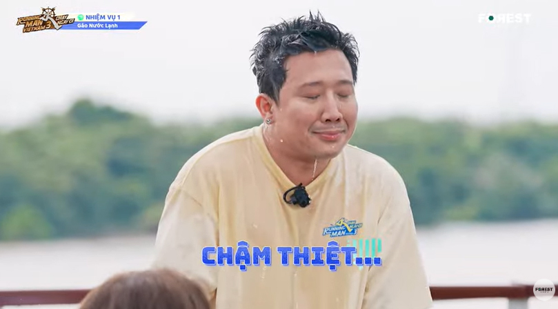 Vi dong doi Anh Tu tra loi cham hoac sai, Tran Thanh phai chiu tran. Anh cat tu video cua nha san xuat