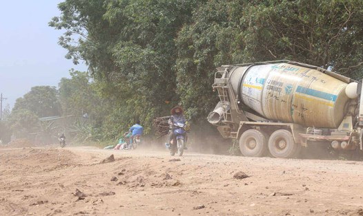 Một đoạn tuyến thuộc dự án cấp bách đê ngăn lũ chống ngập úng Pheo - Chẹ. Ảnh: Bình Khang