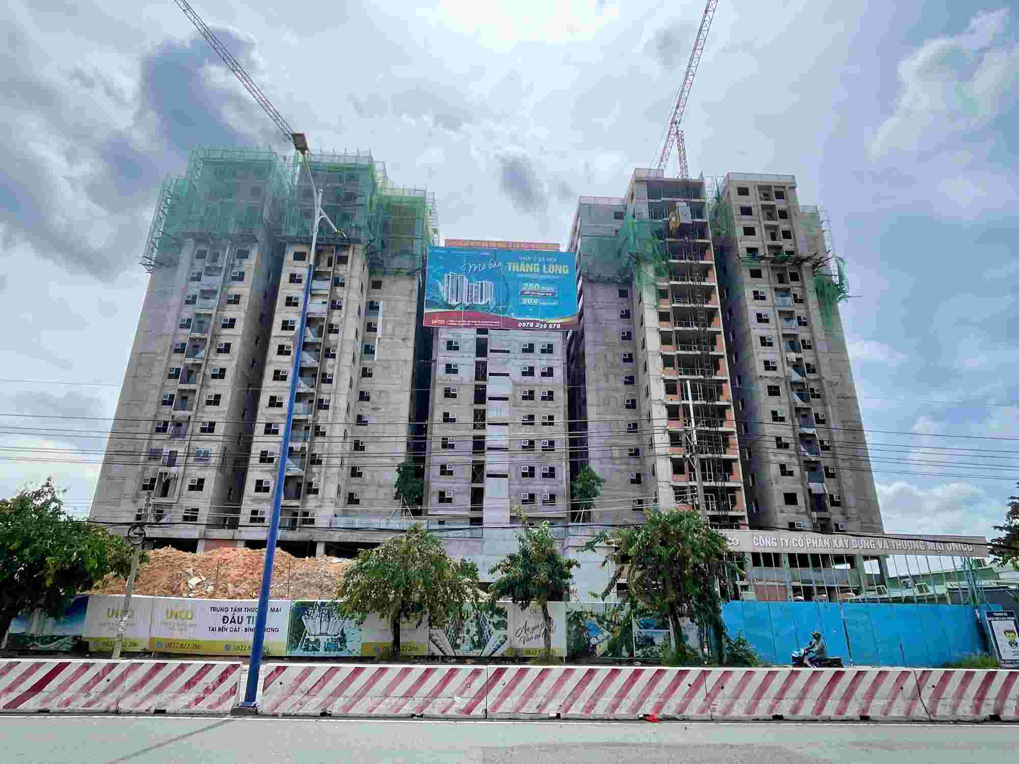タンロン社会住宅プロジェクトの建設はほぼ完了したが、買い手はいない。写真: ディン・チョン
