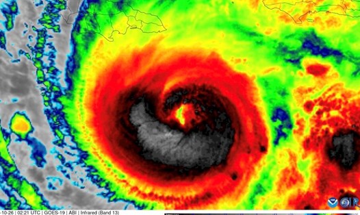 Bão Melissa đang là cuồng phong cấp 4. Ảnh: NOAA