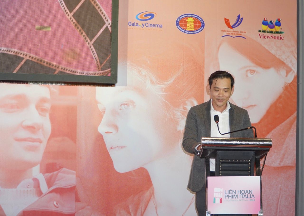 Tien si Nguyen Thanh Dat. Anh: Mai Anh.