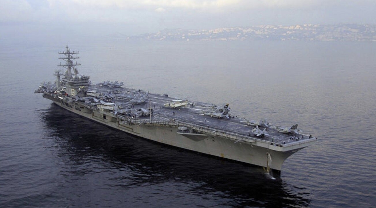 The US aircraft carrier USS Nimitz was operating in the East Sea when two consecutive plane crashes occurred. Photo: US Navy