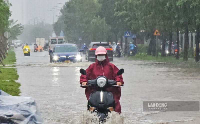 Heavy rain in Hue and Da Nang is forecast to continue in the last days of October. Photo: Nguyen Luan