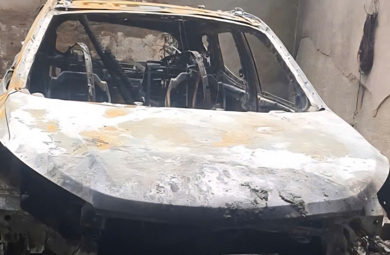 Chiec oto bi thieu rui.  Anh: Nguyen Truong