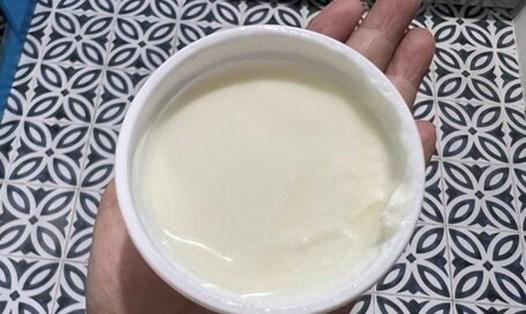 Ăn sữa chua Hy Lạp sau bữa sáng giúp giảm mỡ bụng hiệu quả. Ảnh: Kiều Vũ.