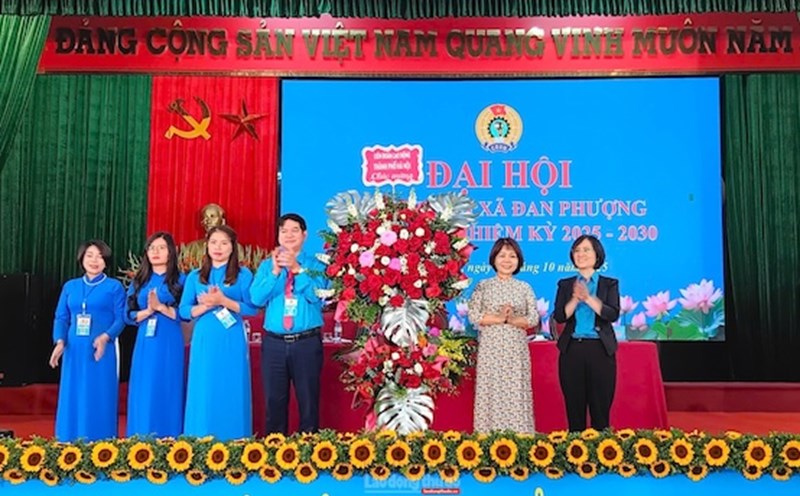 Dan Phuong Commune Trade Union held its first Congress for the 2025 - 2030 term, currently managing 47 grassroots trade unions. Photo: Trade Union