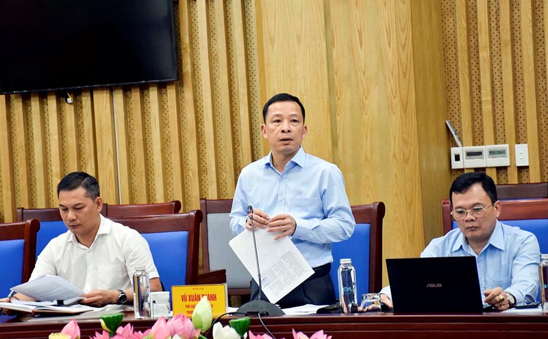 Mr. Vu Xuan Thanh - Deputy Director of Department II, Government Inspectorate, Deputy Head of Working Group No. 2 spoke at the meeting with Nghe An Provincial People's Committee. Photo: Phuong Thuy