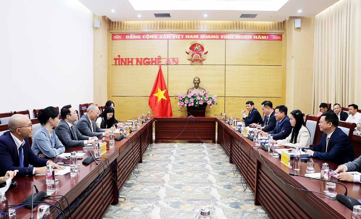 Quang canh buoi lam viec. Anh: Phan Quynh