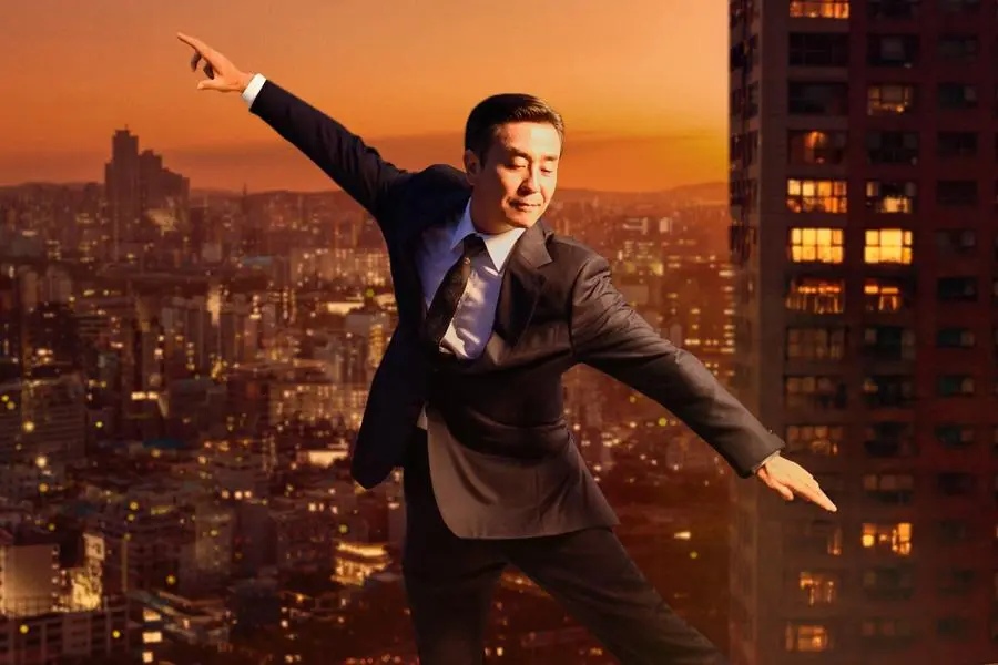 Ryu Seung Ryong in the film. Photo: Producer/Net Netflix