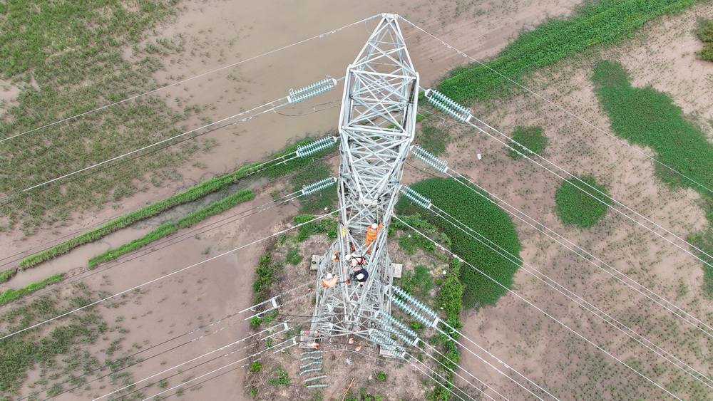 Vi tri cot so 86, DZ 272 A11.10 Nhiet Dien Thai Binh 2 - 273 E3.20 Truc Ninh, do doi TTD Dong Bac 2 thi cong