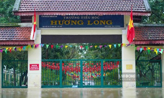 Học sinh toàn TP Huế tiếp tục được nghỉ học để đảm bảo an toàn trước mưa lũ. Ảnh: Nguyễn Luân.