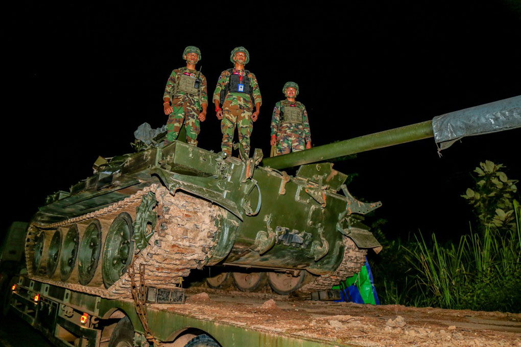 Cambodia withdrew tanks from the border area bordering Thailand on the evening of October 26 (local time). Photo: AFP