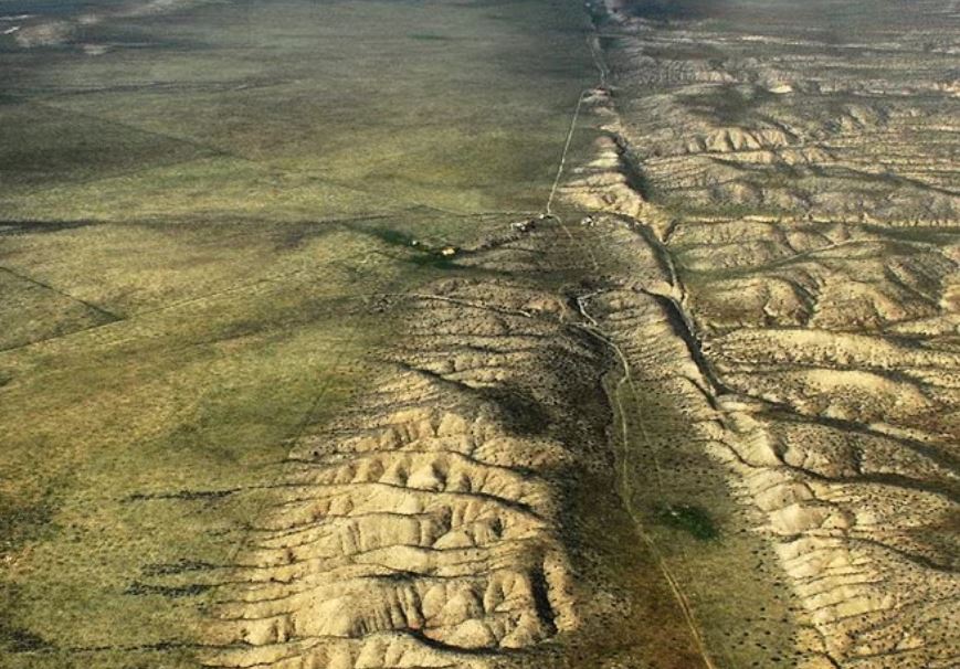 An earthquake in Cascadia could trigger a super-field earthquake in San Andreas. Photo: Wiki