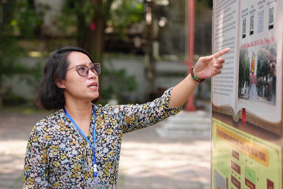 Chi Dao Thi Thu Phuong chia se ve nhung thuan loi va kho khan khi so hoa di tich. Anh: Vu Linh