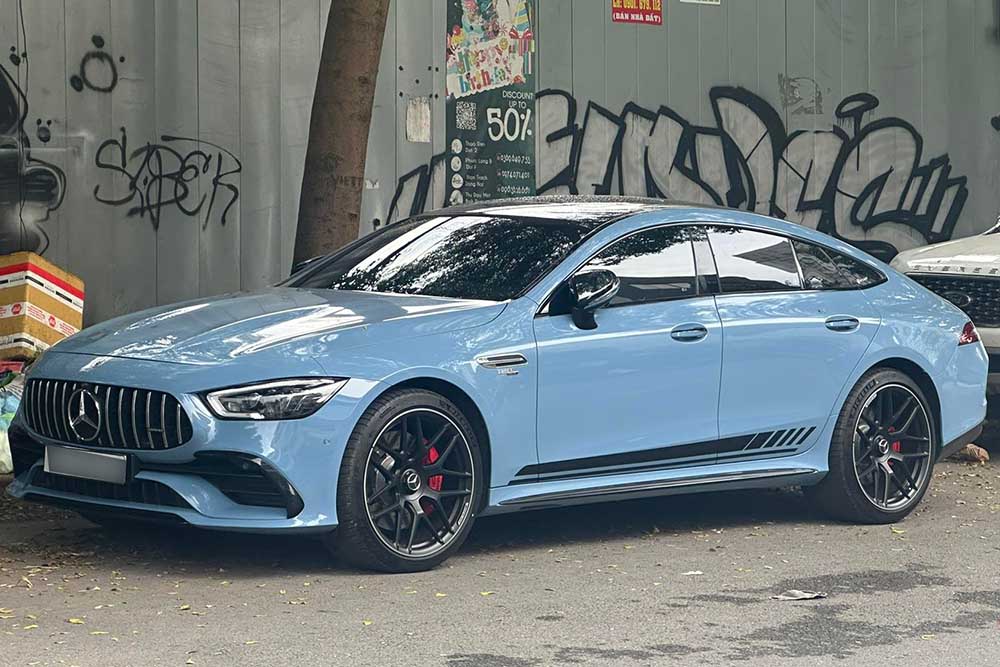Se registro que el Mercedes-AMG GT 53 4MATIC+ con matricula ngu quy 8 aparecio en Ciudad Ho Chi Minh atrayendo la atencion de los amantes de los coches. Foto: Phong Diep