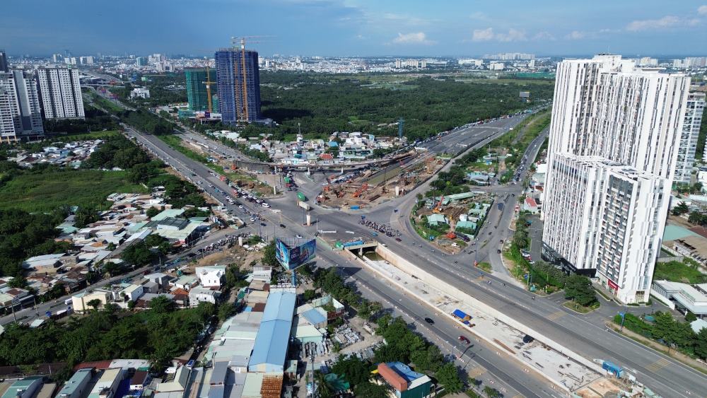 Thi cong ham chui