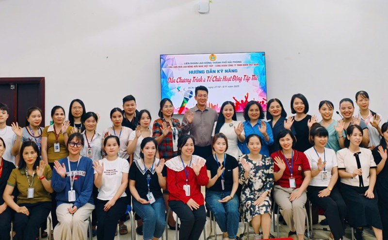 40 Hai Phong workers participated in the exhibition to learn their skills in organizing the program. Photo: Viet Tiep Palace