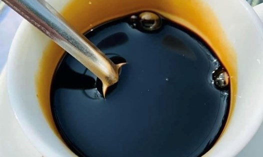 Duy trì thói quen uống cà phê đen buổi sáng tốt cho thận. Ảnh: Thu Thủy.