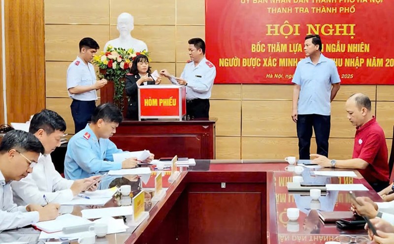 56 officials in Hanoi have their income and assets verified in 2025. Photo: Hai Ha