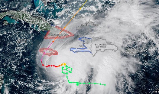 Siêu bão Melissa có đường đi lắt léo trước khi thần tốc mạnh lên, đạt cường độ cực đại và hướng thẳng về phía đảo quốc Jamaica. Ảnh: NOAA