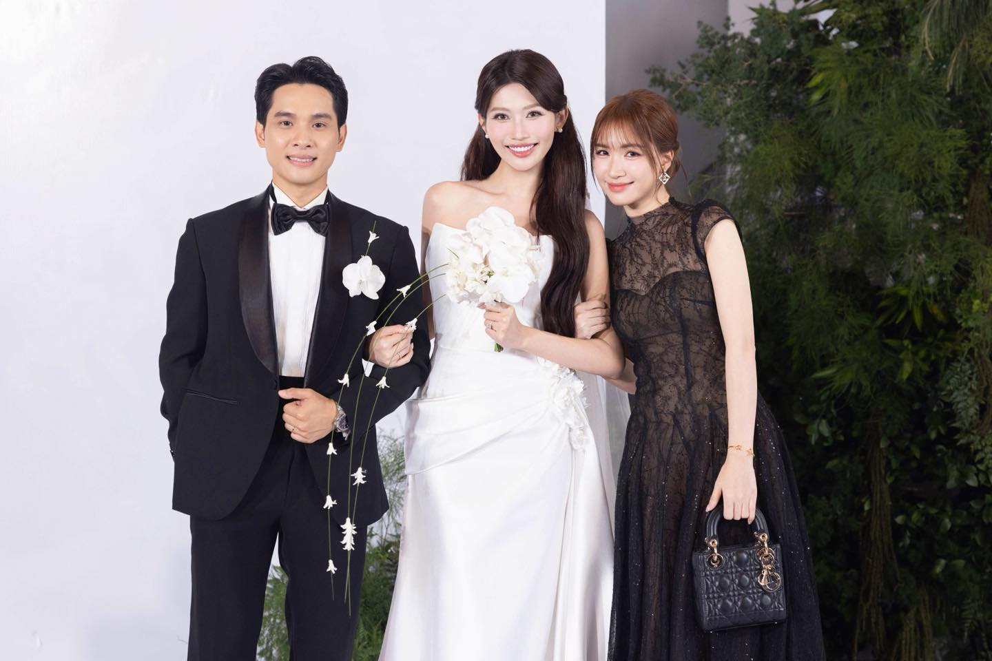 Hoa Minzy du dam cuoi cua A hau Che Nguyen Quynh Chau. Anh: Nghe si cung cap