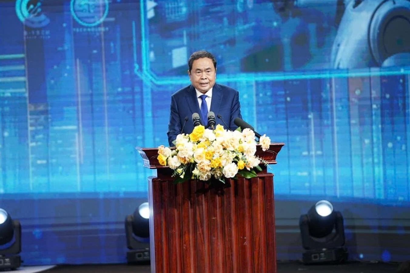 Chu tich Quoc hoi Tran Thanh Man phat bieu tai Le Trao giai thuong Nhan tai Dat Viet 2025. Anh: Do Thanh