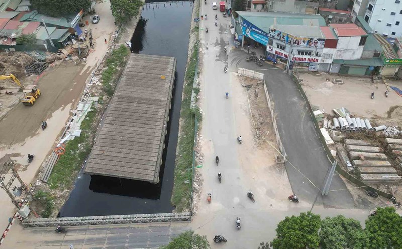 The L3 bridge over the Lu River (Hanoi) has been suspended since 2020. Photo: Song Huu