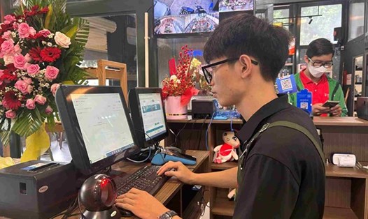 Bỏ thuế khoán, hộ kinh doanh, cá nhân kinh doanh tính thuế dựa trên doanh thu và tỷ lệ thuế tính trên doanh thu. Ảnh: Hải Nguyễn