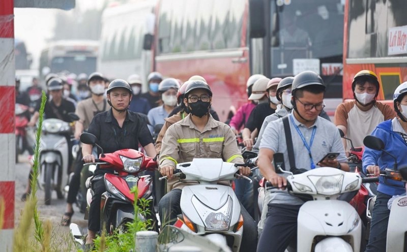 Image of traffic jam near Quang Chau Industrial Park (Bac Ninh) in July 2025. Photo: Van Truong
