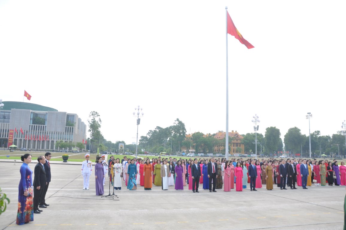 Doan dai bieu tai le bao cong dang Bac. Anh: Bao Han