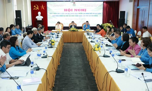 Hội nghị lấy ý kiến góp ý của cán bộ, đoàn viên, người lao động đối với Dự thảo văn kiện trình Đại hội đại biểu toàn quốc lần thứ XIV của Đảng do Tổng LĐLĐVN tổ chức. Ảnh: Hải Nguyễn