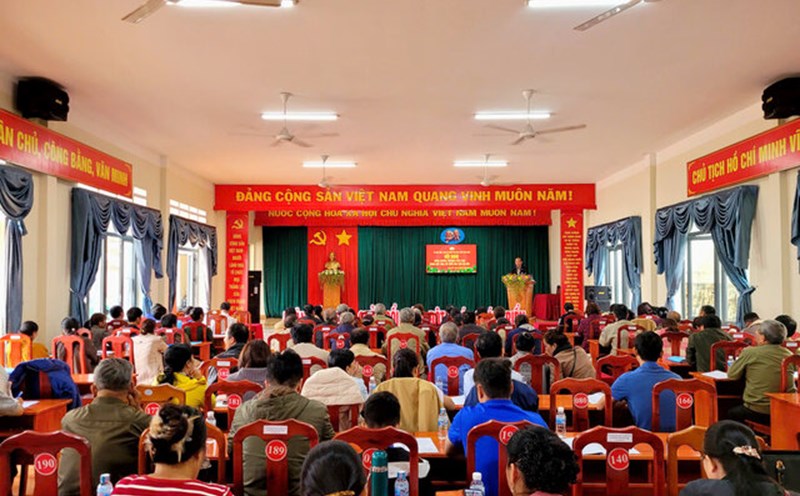 The Vietnam Fatherland Front Committee of Lam Dong province organized a conference to disseminate, disseminate and improve legal knowledge for more than 120 people working on the front in residential areas. Photo: Lam Duc