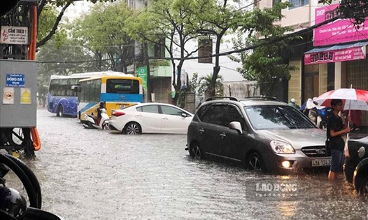 Dự báo diễn biến mưa lớn đến đêm mai, có nơi mưa rất to vượt mốc 600mm