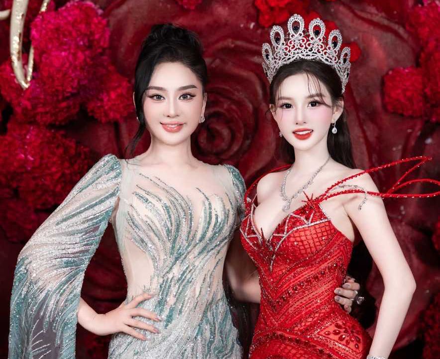 Lam Khanh Chi and Miss Kieu Vu. Photo: Provided by the artist.