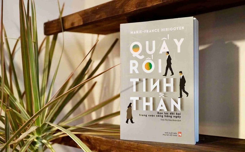 The cover of the book "Spirital harassment" published by Vietnam Women's Publishing House. Photo: Vietnam Women's Publishing House