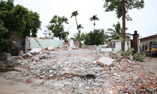 Giải phóng mặt bằng dự án đường vành đai 7.000 tỉ đồng ở Hải Phòng. Ảnh: Minh Hùng