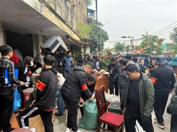Giai phong mat bang du an cau Nguyen Trai, Hai Phong. Anh: Minh Hung