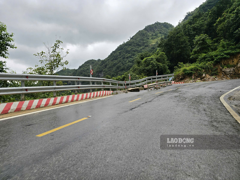 Mot diem sat lo tren cung deo Khau Coc Cha. Anh: Nhom PV