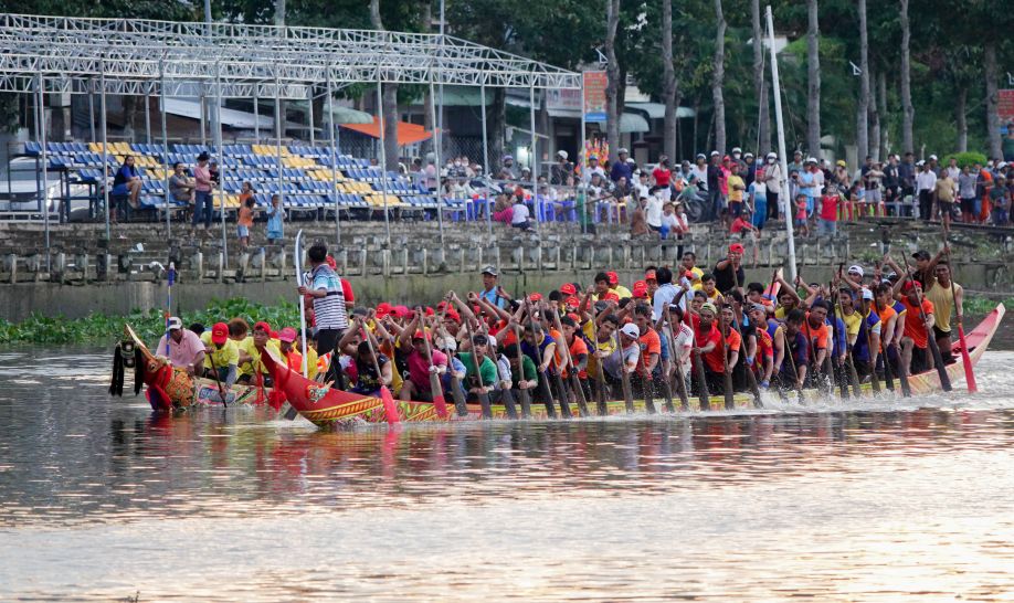 Man so ke toc do cua 2 doi ghe trong luc tap luyen. Anh: Phuong Anh