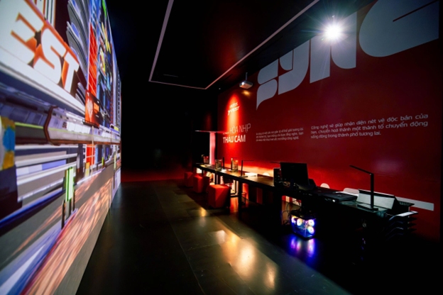 Bao tang so Viettel Y-Fest SYNC OF HEART  ke cau chuyen ve cong nghe, ban sac  dia phuong tai moi noi di qua.