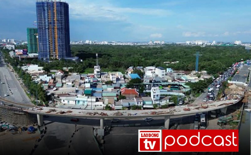 Morning news: Many overpasses and underpasses at 2 intersections to relieve traffic congestion in the East of Ho Chi Minh City are about to open to traffic