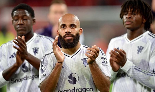 Nếu vẫn giữ vững phong độ hiện tại, Man United có thể nghĩ về cuộc đua vô địch Premier League.  Ảnh: AFP