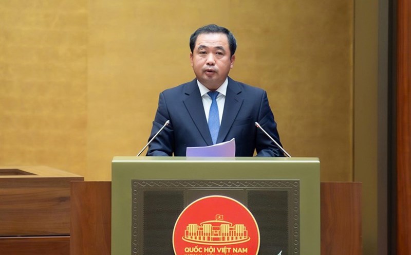 Minister of Agriculture and Environment Tran Duc Thang said that air pollution in Hanoi and Ho Chi Minh City is still complicated. Photo: Quochoi.vn